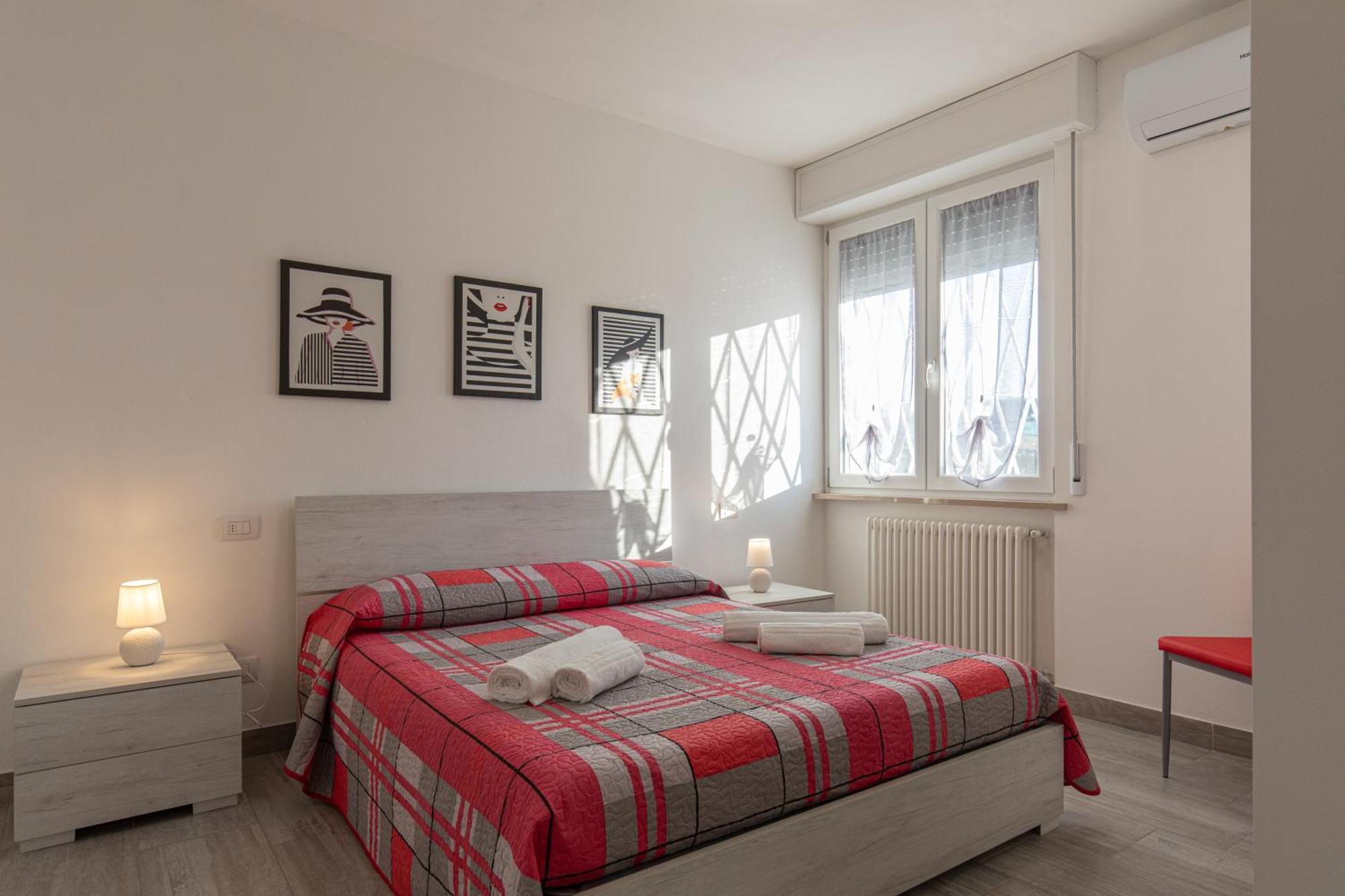White Angel Apartment Кастелнуово дел Гарда Екстериор снимка