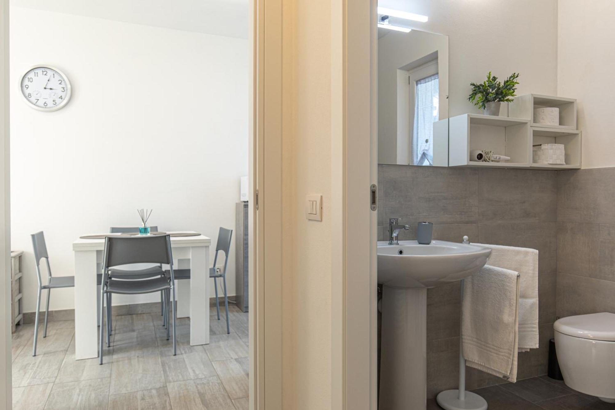 White Angel Apartment Кастелнуово дел Гарда Екстериор снимка